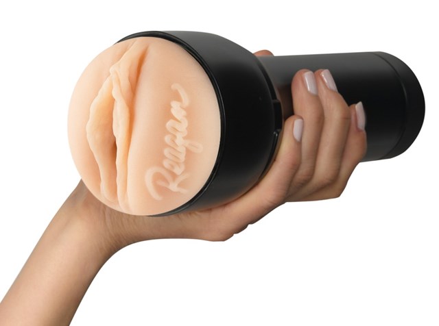 Kiiroo Feel Stroker - Reagan Foxx