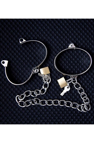 Fetish Addict Metal Handcuffs