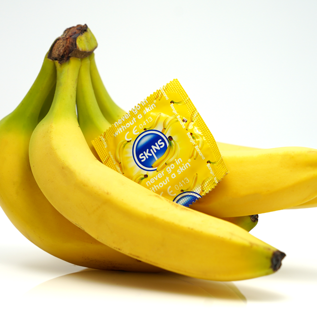 Skins Banana Condoms 8-pack