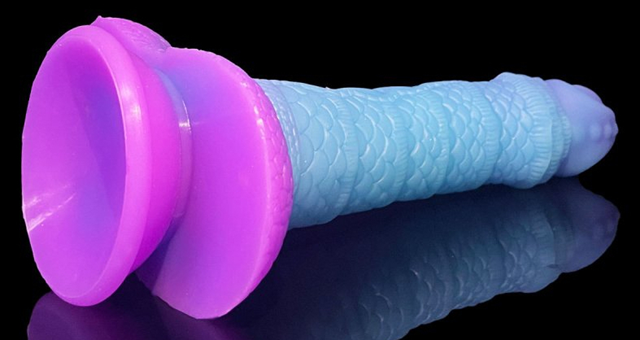 Trob Phosphorescent Dildo 23 cm