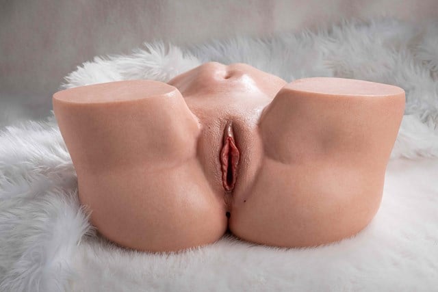 Ultra-Realistic Silicone Doll - Gia 6.7kg