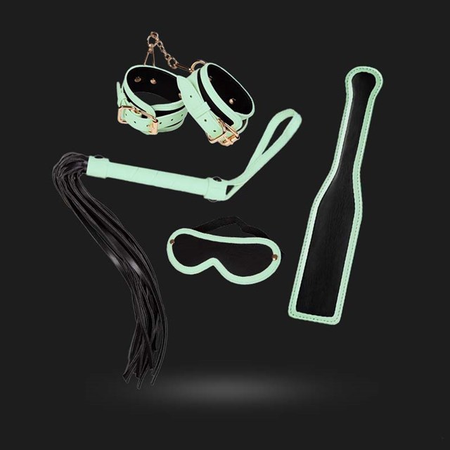 GLOW-IN-THE-DARK BONDAGE SETTI