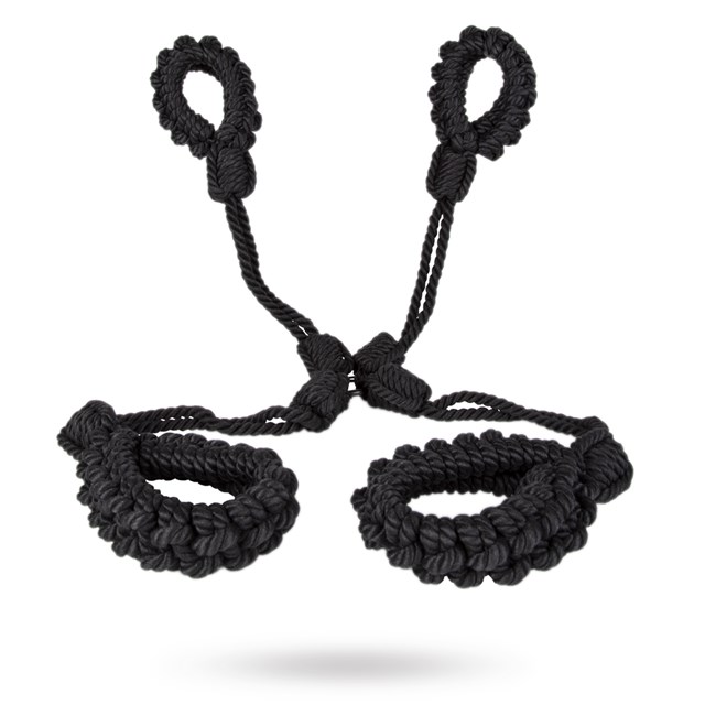 KÄSINPUNOTTU SHIBARI KÖYSI - HOG-TIE