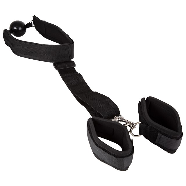 Ball Gag with Wrist Restraints - Musta