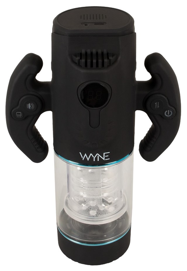 WYNE Masturbator 11